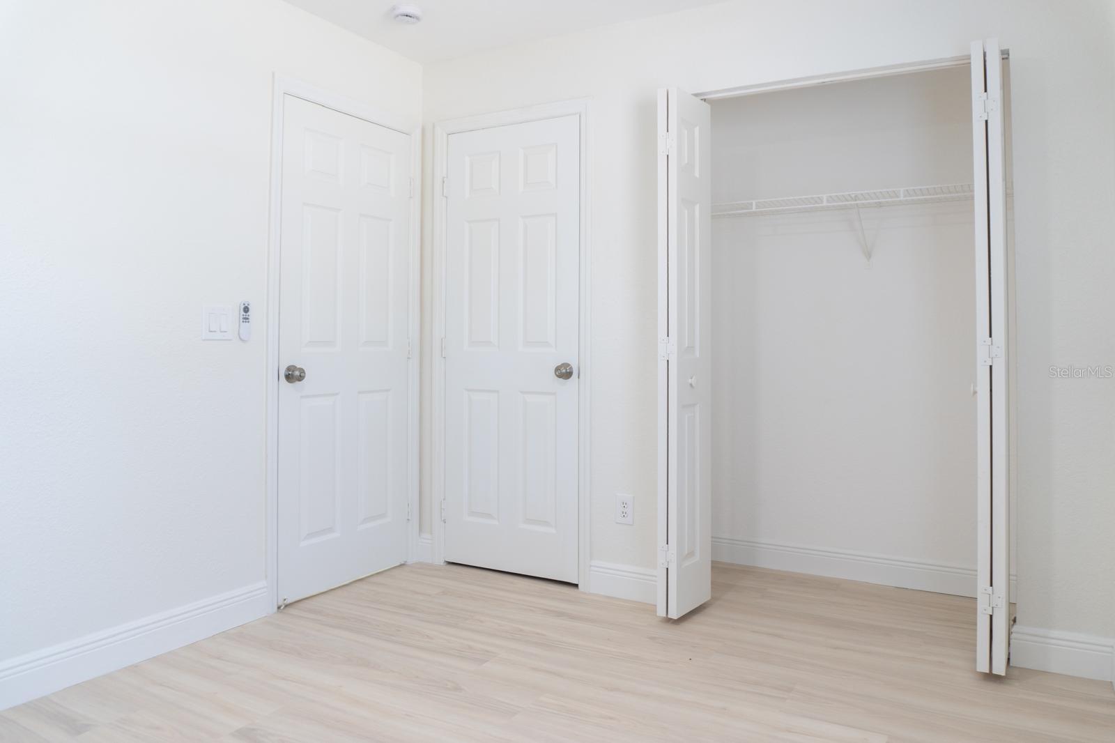 Image 22 of 40 For 5701 59th Court