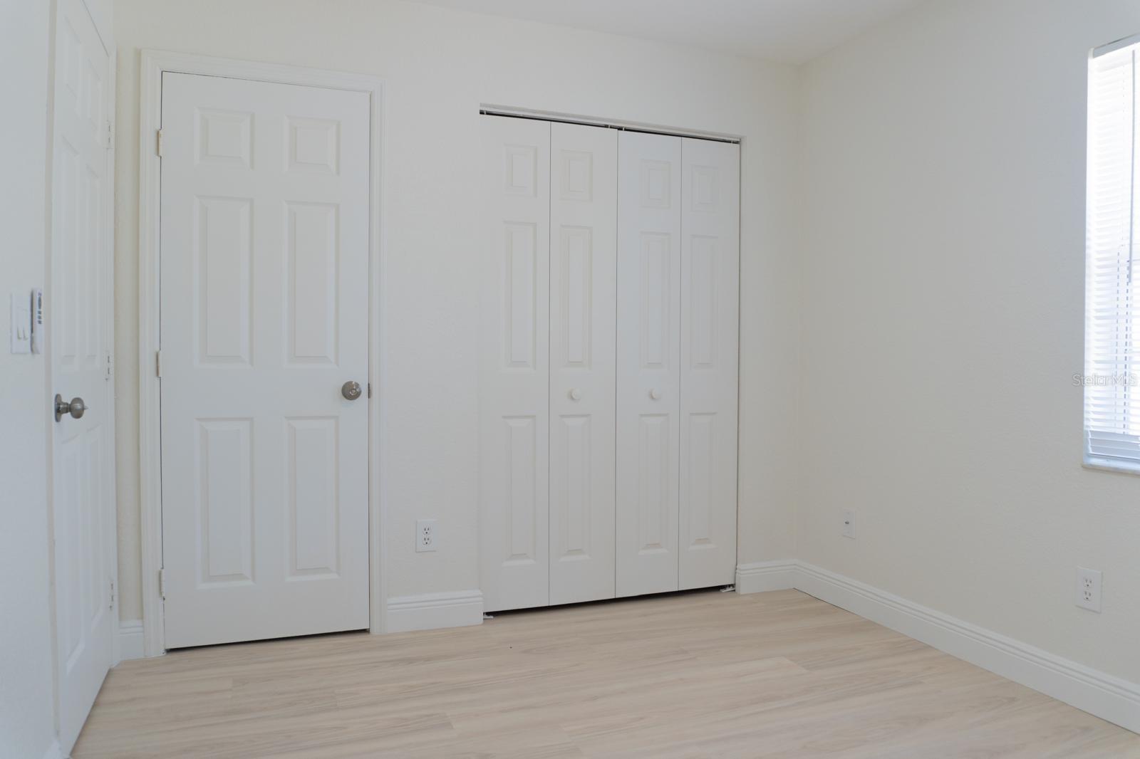 Image 25 of 40 For 5701 59th Court