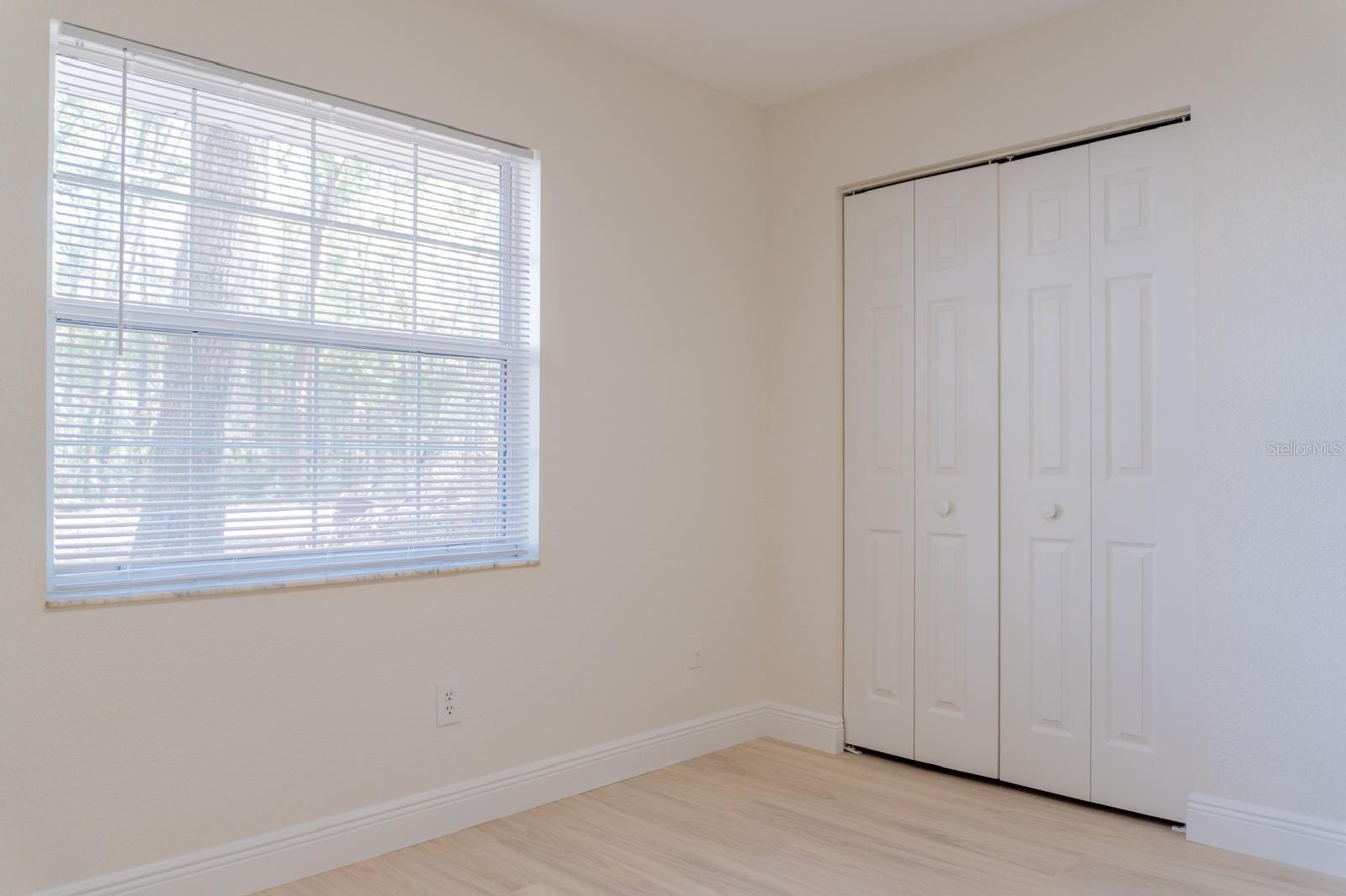 Image 30 of 40 For 5701 59th Court