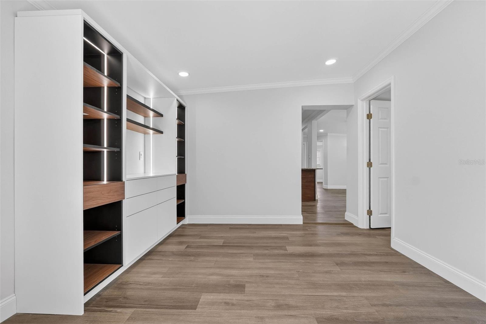 Image 50 of 63 For 4505 Cottonwood Drive