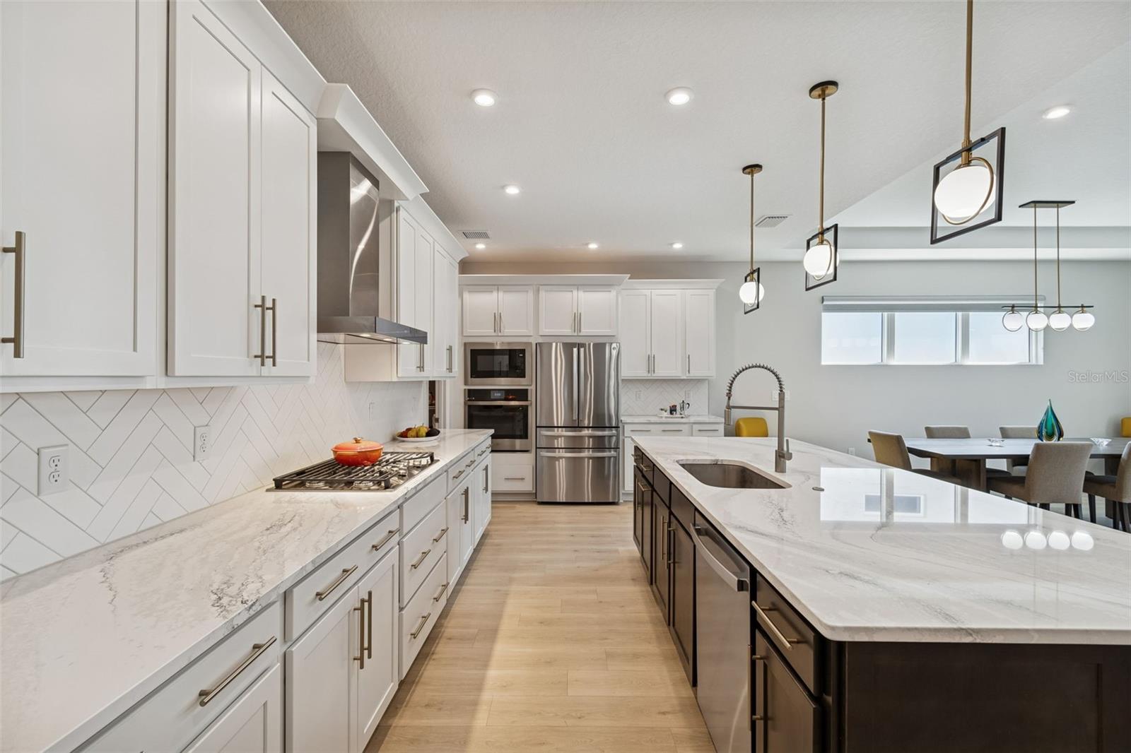 Listing photo id 19 for 1725 Point Grace Road