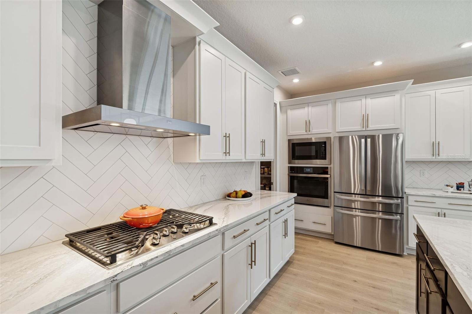 Listing photo id 20 for 1725 Point Grace Road