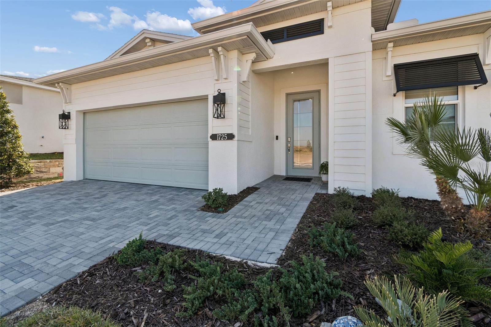 Listing photo id 2 for 1725 Point Grace Road