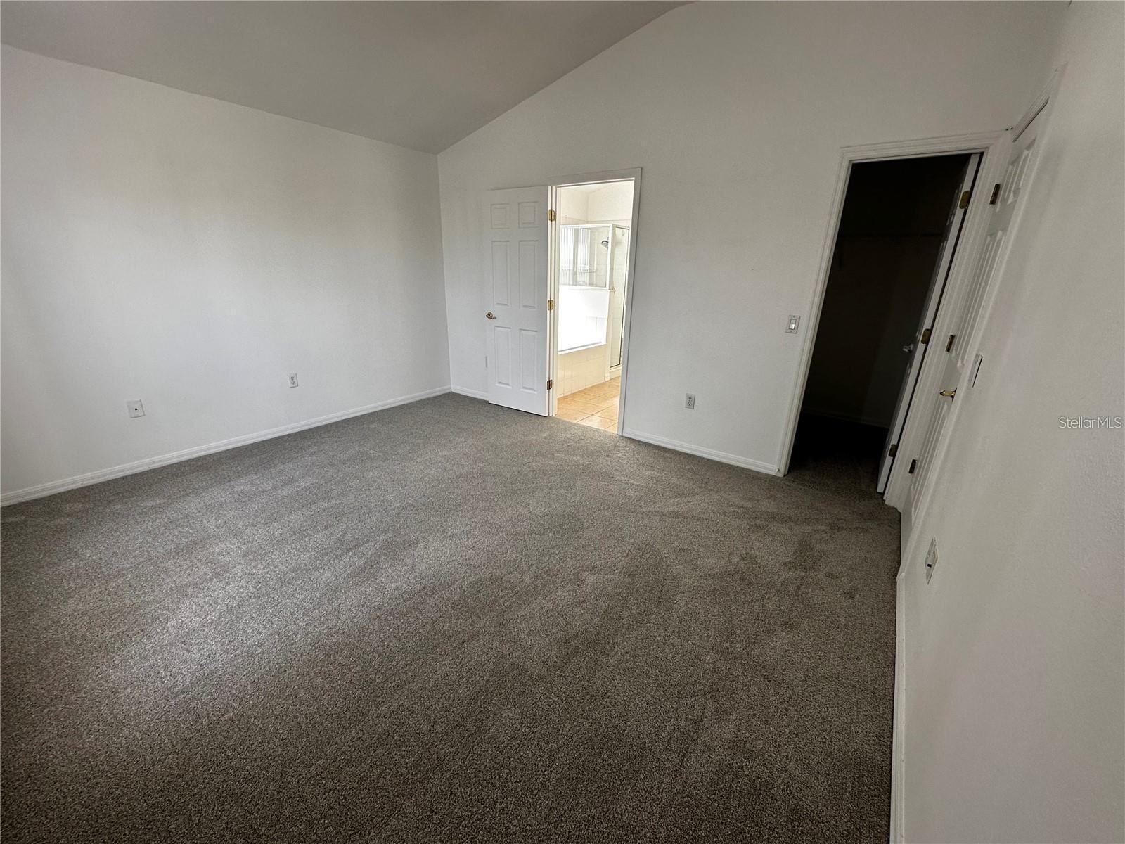 Image 15 of 27 For 4795 Cumbrian Lakes Drive