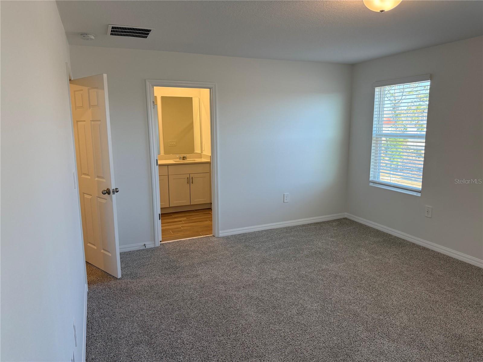 Image 10 of 27 For 4461 Eagle Trail Bend