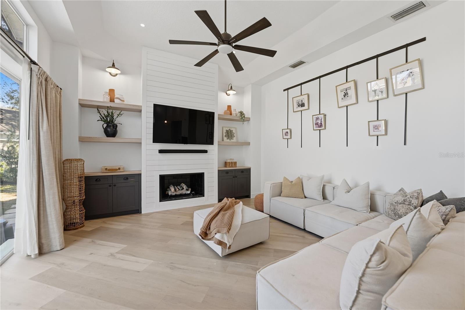 Image 19 of 48 For 11325 Riverbank Boulevard