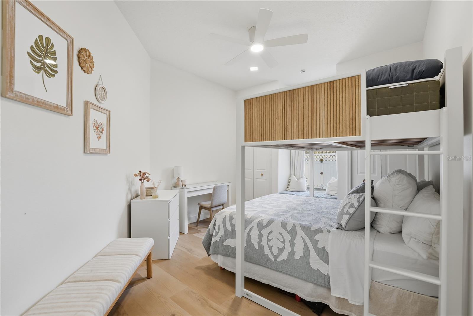 Image 35 of 48 For 11325 Riverbank Boulevard