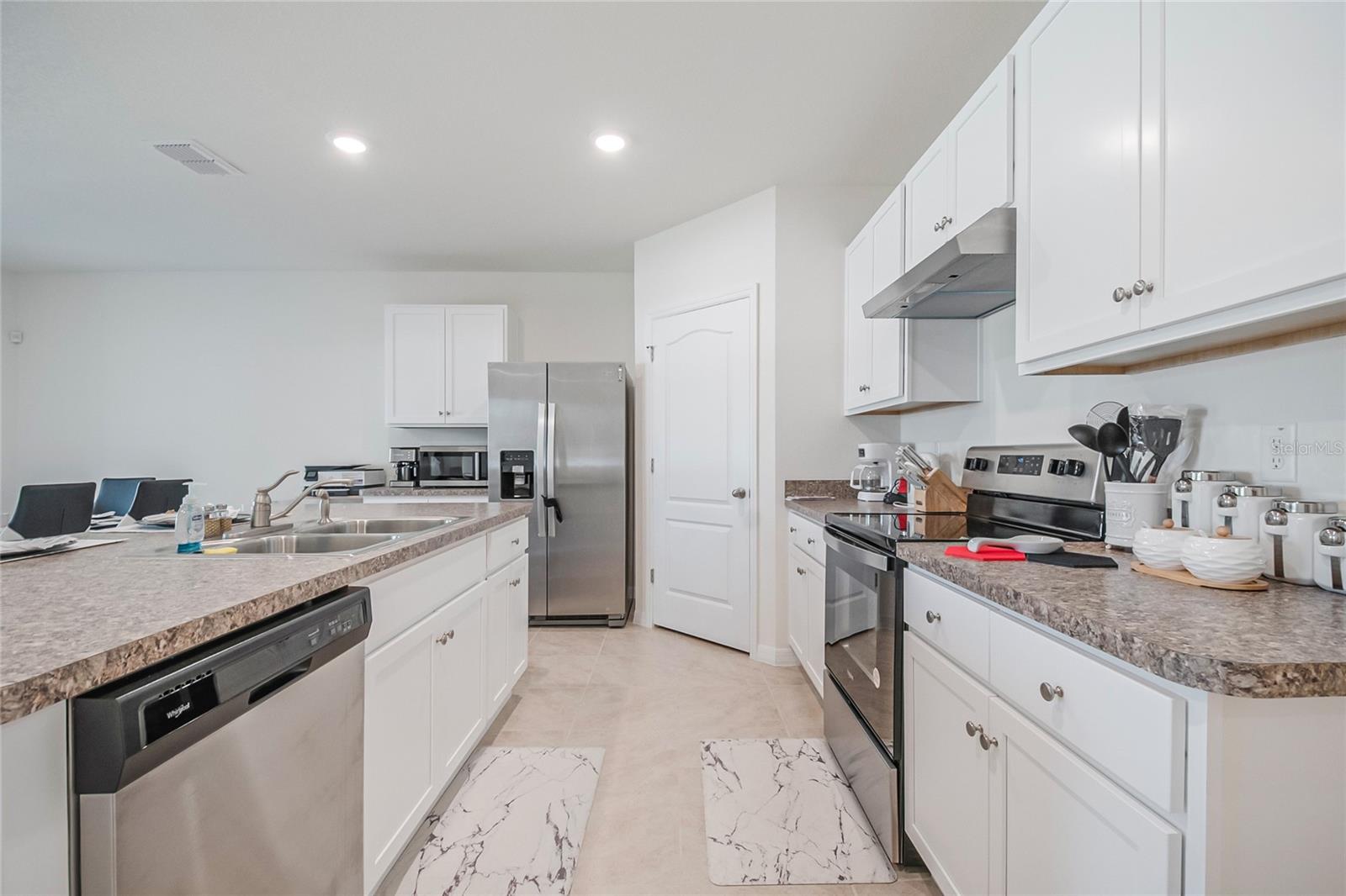 Image 21 of 40 For 1126 Chichester Court