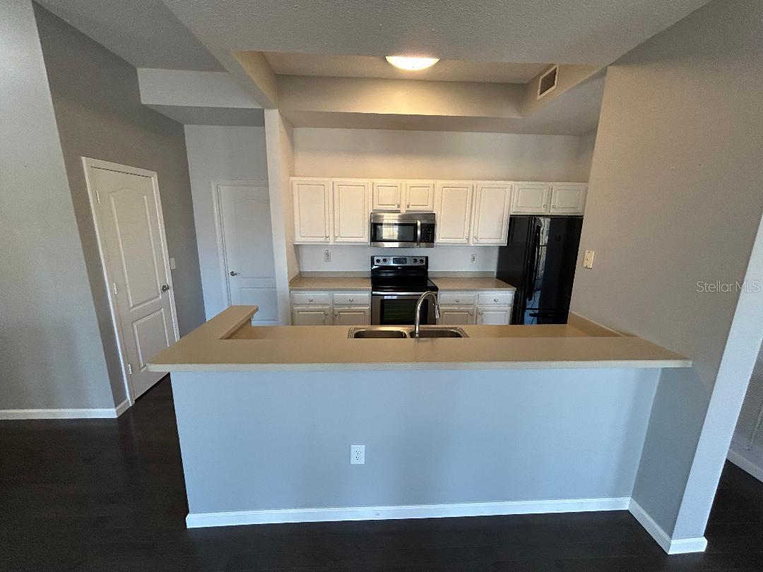 Image 7 of 24 For 12021 Villanova Drive A