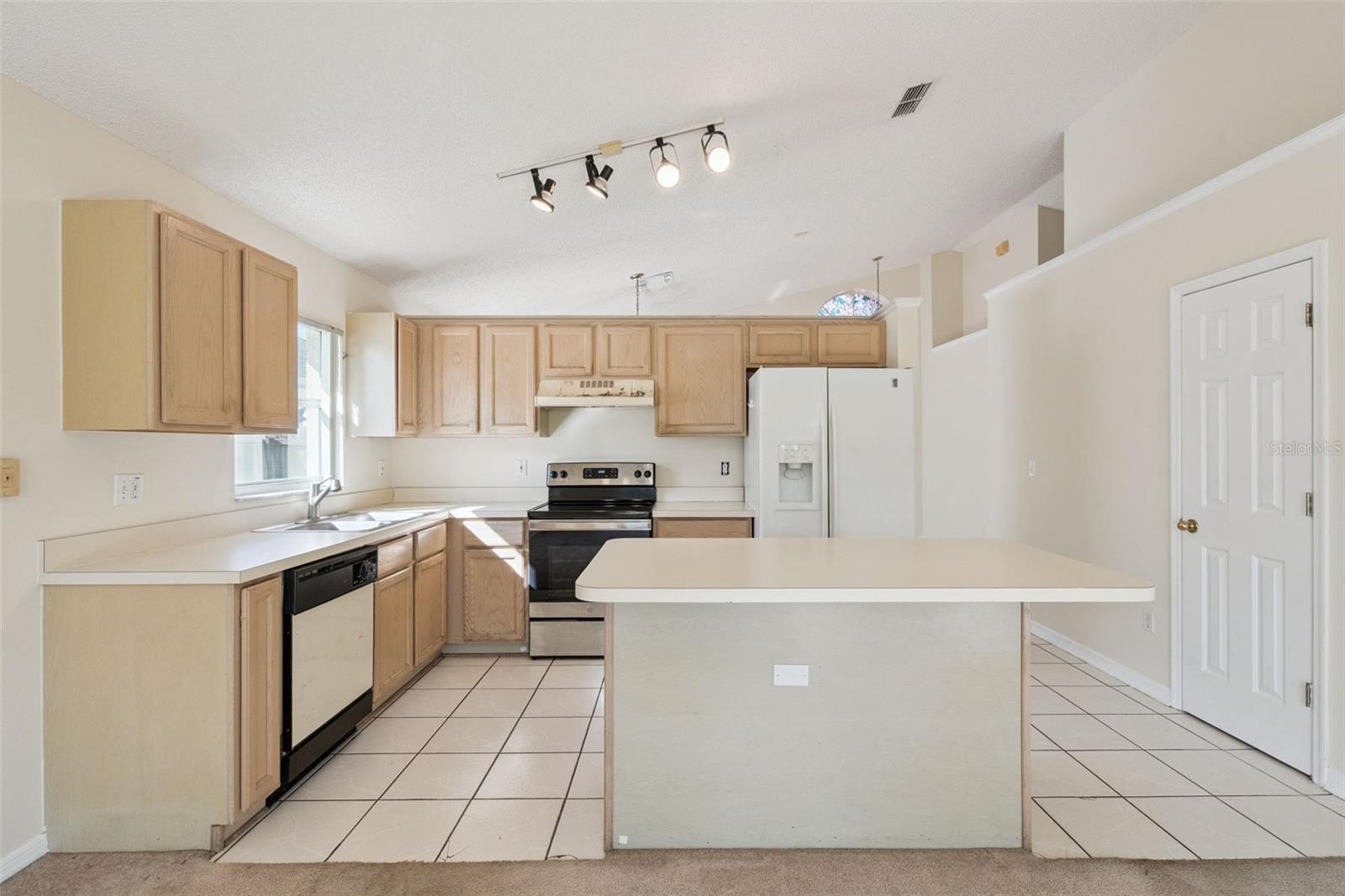 Image 10 of 19 For 1942 Monkton Road