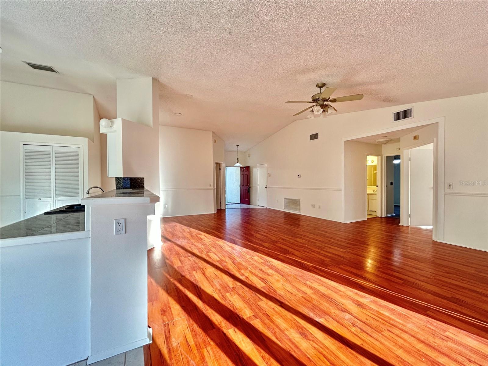 Image 22 of 40 For 1702 Cypress Ridge Drive