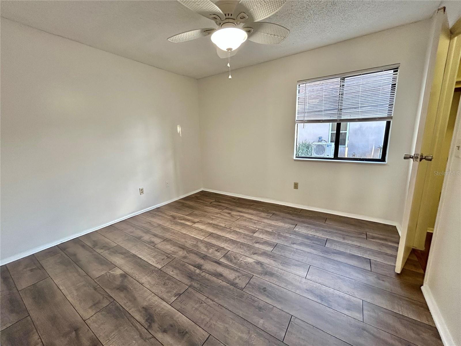 Image 32 of 40 For 1702 Cypress Ridge Drive