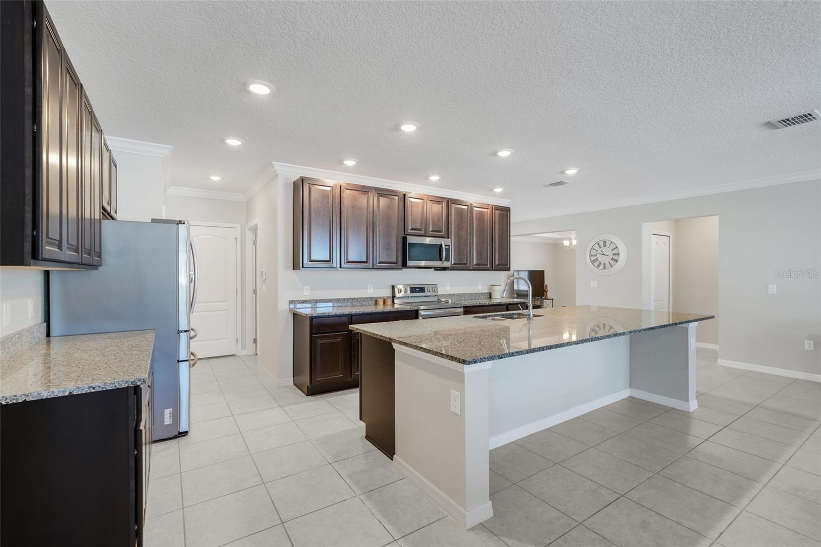 Image 17 of 40 For 1814 Forest Glen Drive