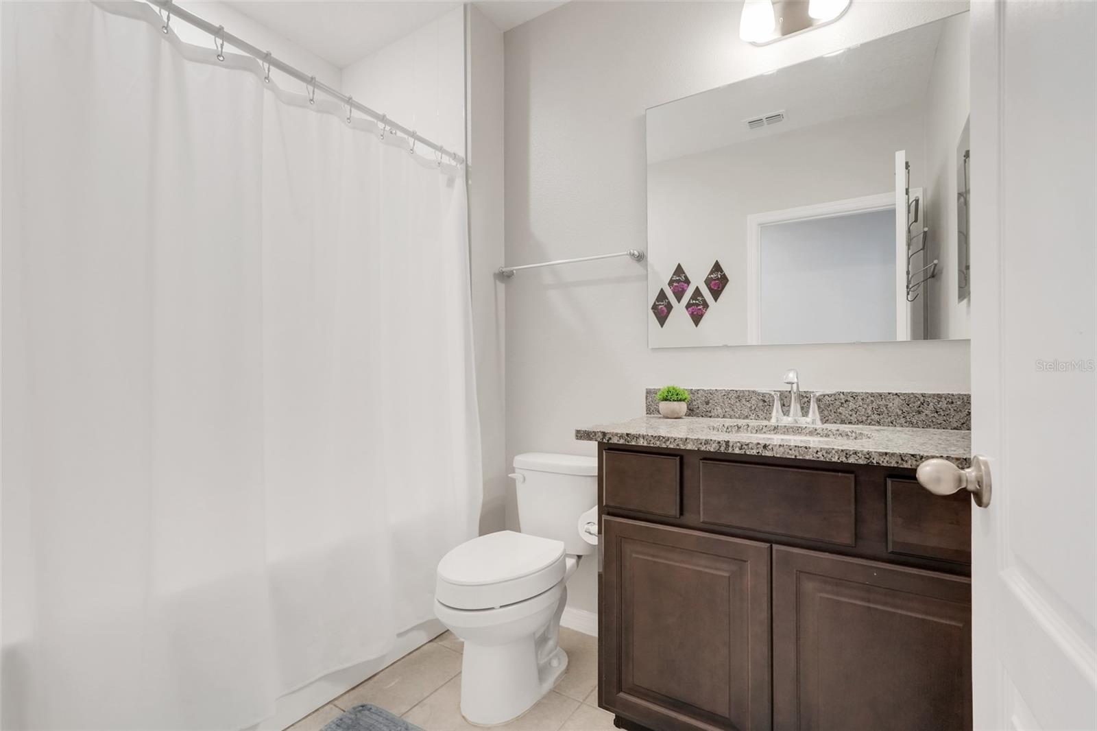 Image 32 of 40 For 1814 Forest Glen Drive