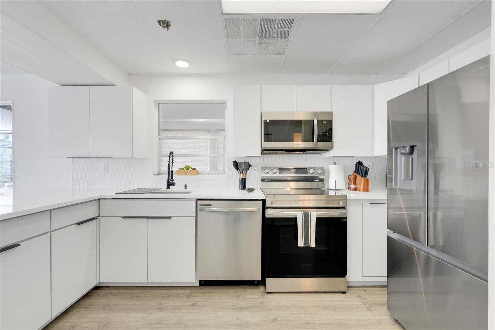 Image 12 of 29 For 13 Palm Court