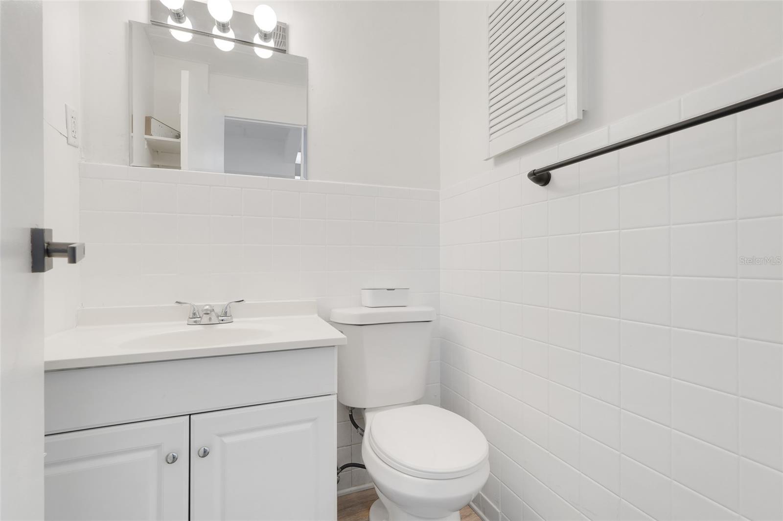 Image 14 of 29 For 13 Palm Court