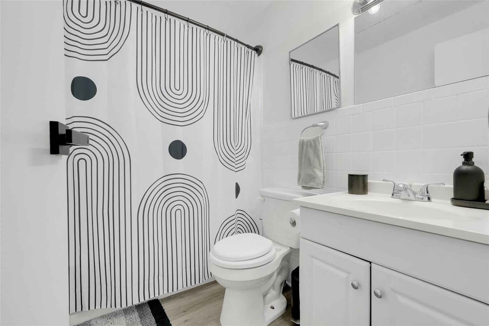 Image 17 of 29 For 13 Palm Court