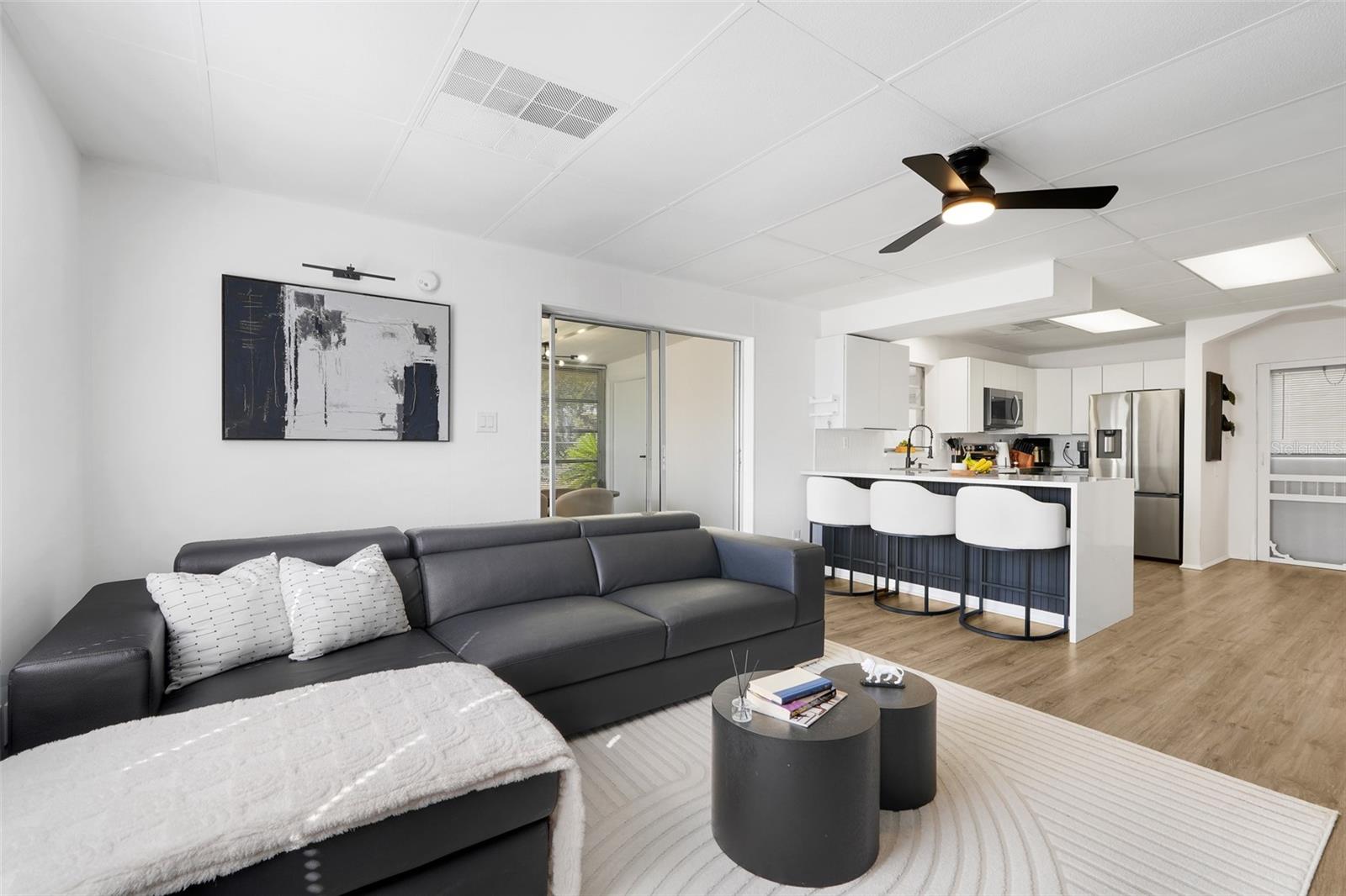 Image 9 of 29 For 13 Palm Court