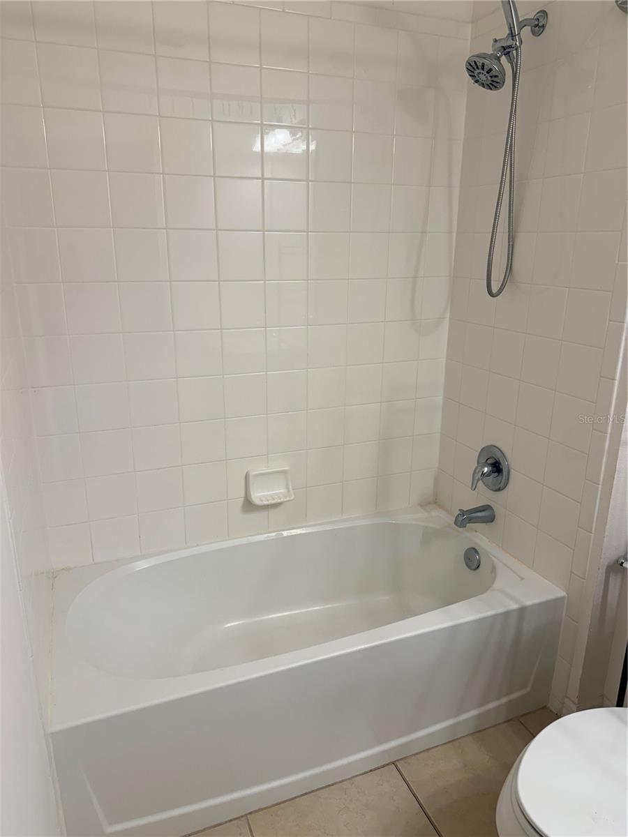 Image 17 of 28 For 4209 Beargrass Street