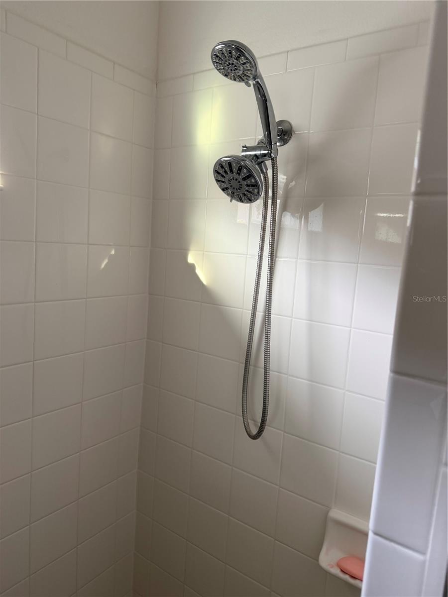 Image 21 of 28 For 4209 Beargrass Street