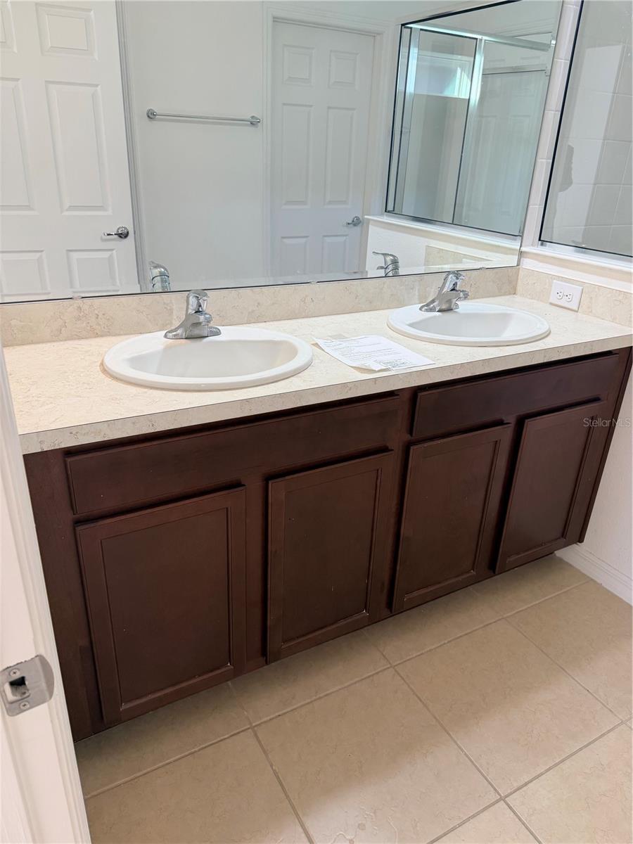 Image 3 of 28 For 4209 Beargrass Street