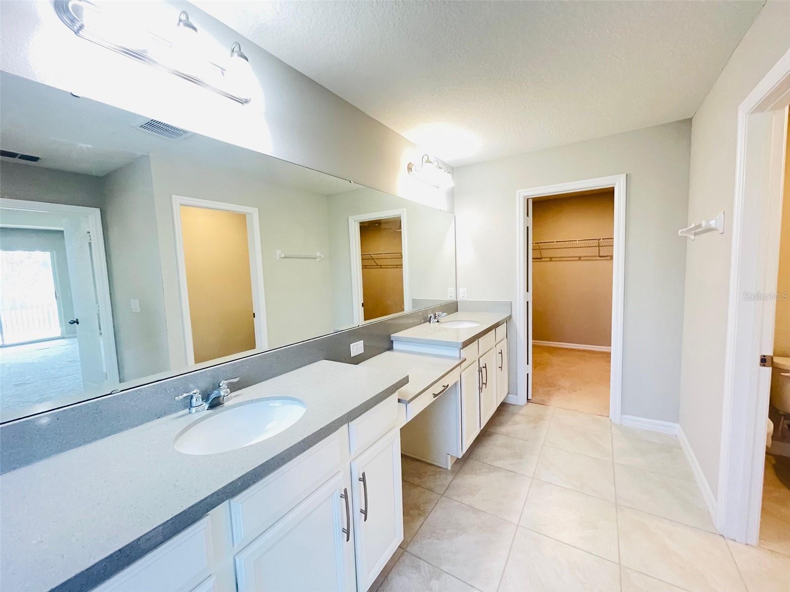 Image 23 of 29 For 8892 Lake Hall Lane