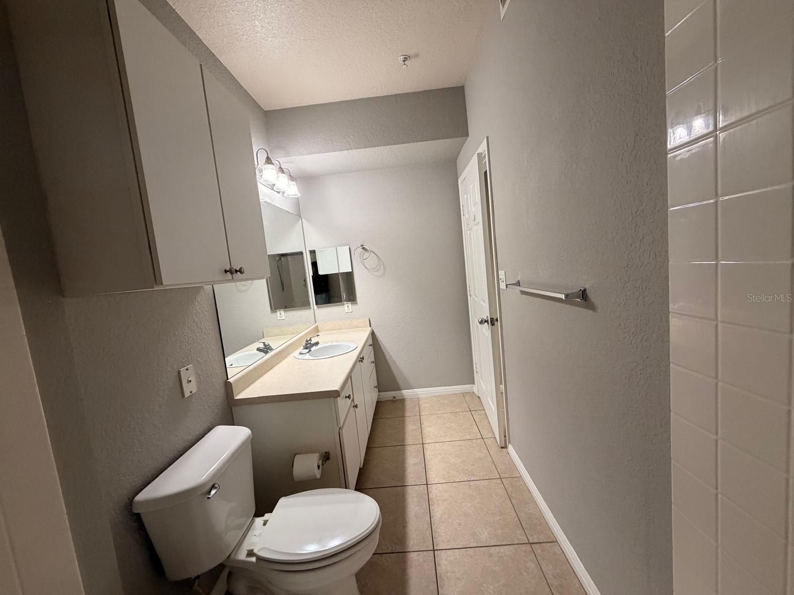 Image 13 of 19 For 911 Orange Avenue 125