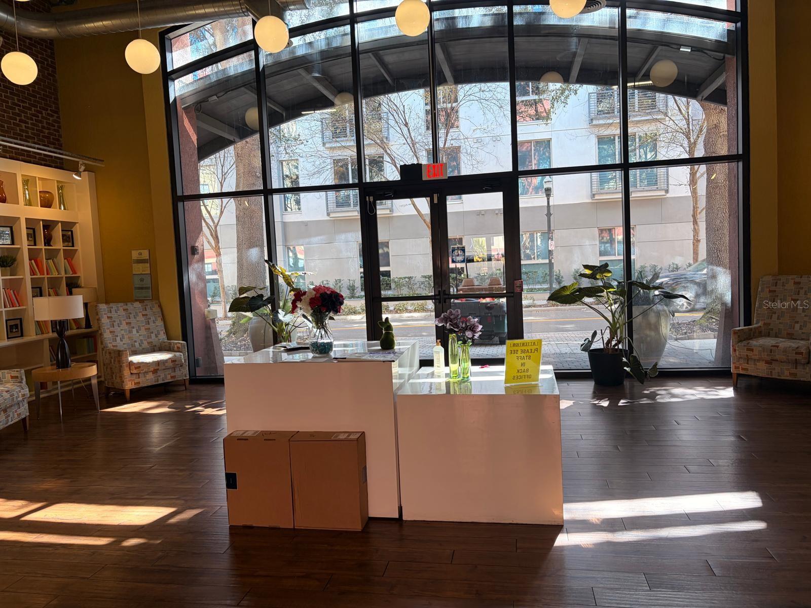 Image 16 of 19 For 911 Orange Avenue 125