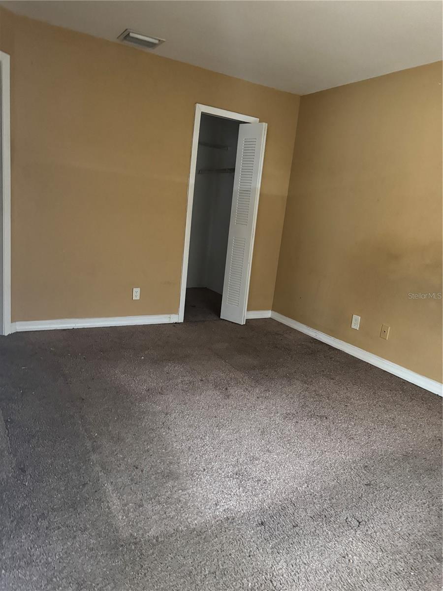 Image 9 of 15 For 4740 Walden Circle 1035