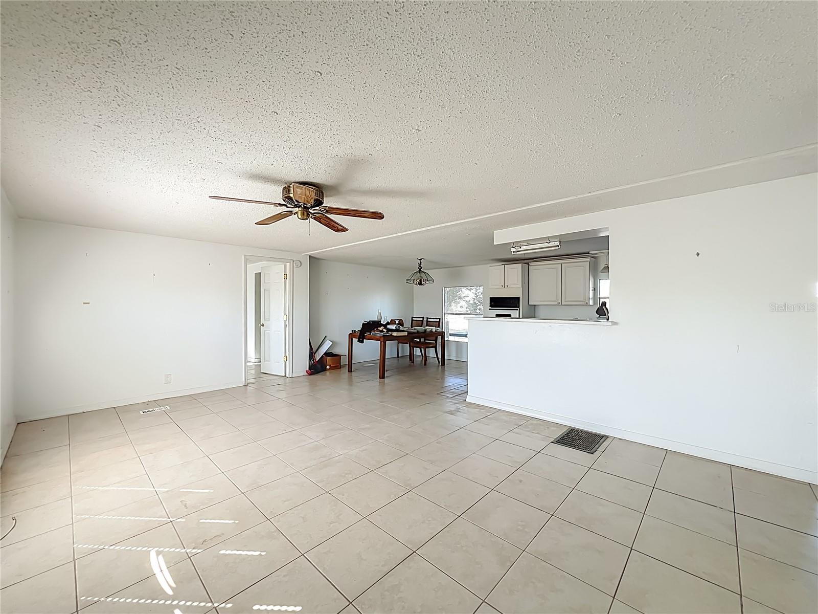 Image 11 of 64 For 2921 Periwinkle Drive