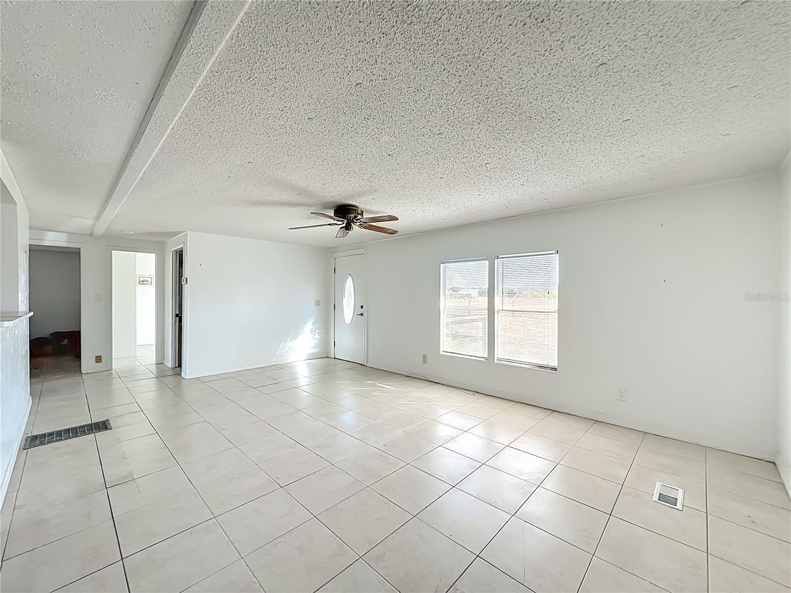 Image 13 of 64 For 2921 Periwinkle Drive