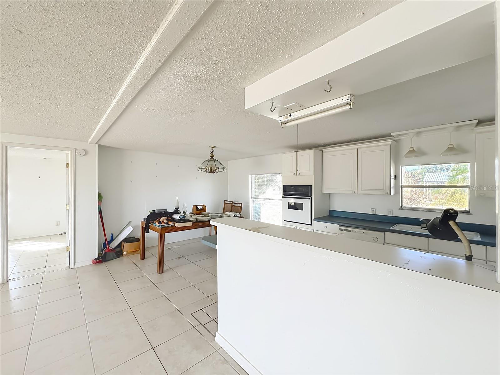 Image 15 of 64 For 2921 Periwinkle Drive