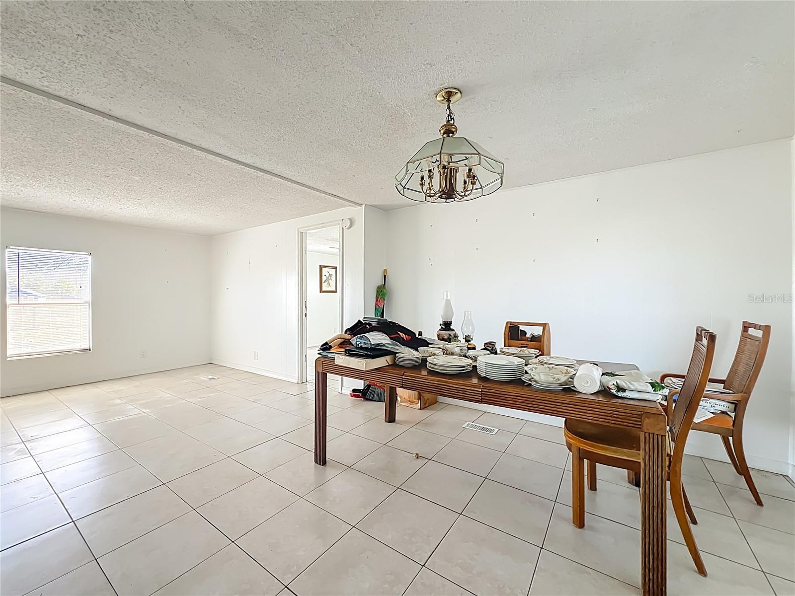 Image 17 of 64 For 2921 Periwinkle Drive