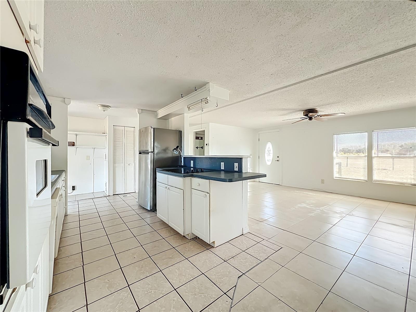 Image 18 of 64 For 2921 Periwinkle Drive