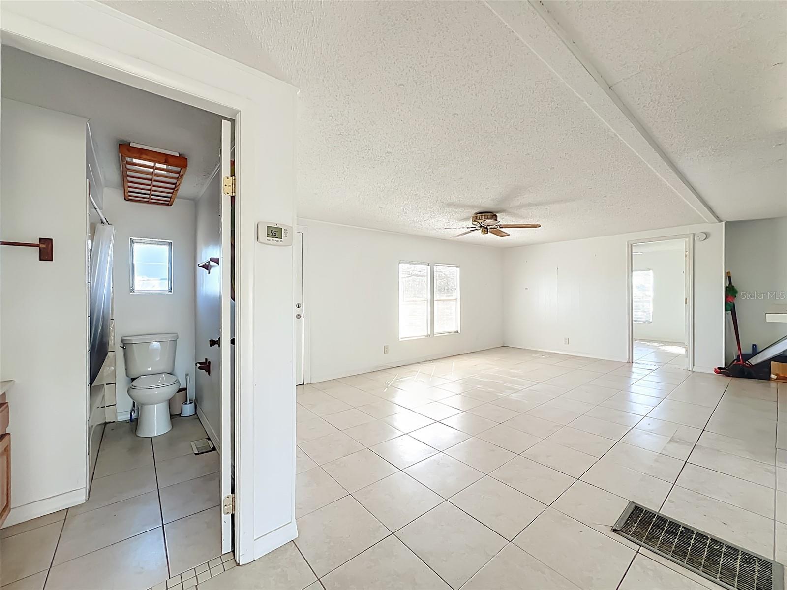 Image 26 of 64 For 2921 Periwinkle Drive