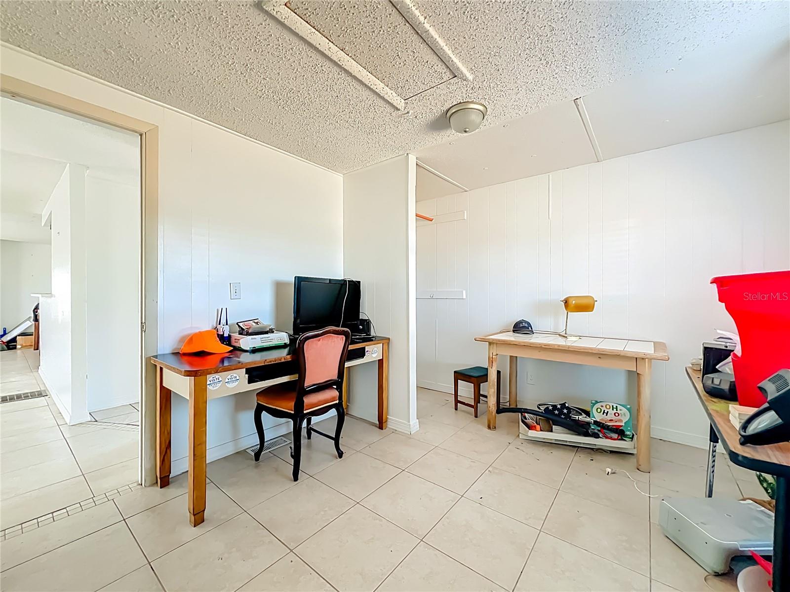 Image 31 of 64 For 2921 Periwinkle Drive