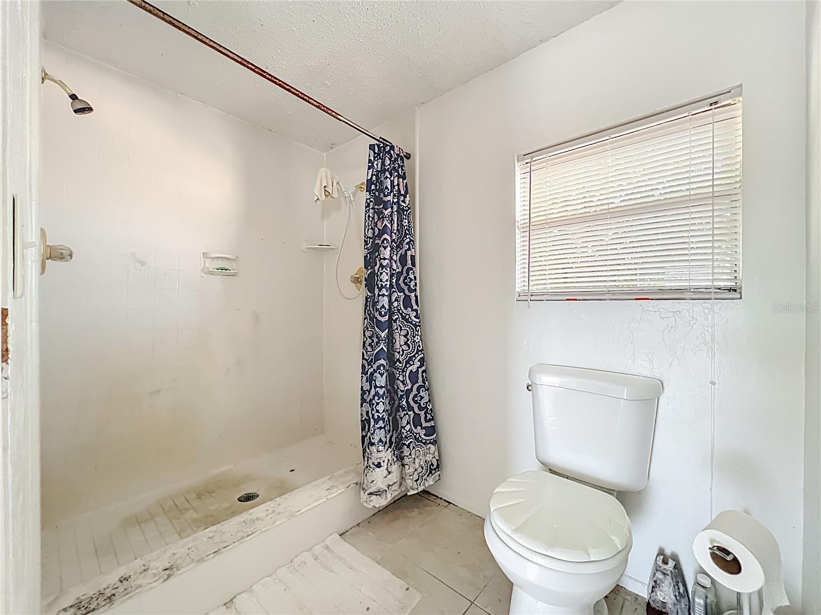 Image 40 of 64 For 2921 Periwinkle Drive