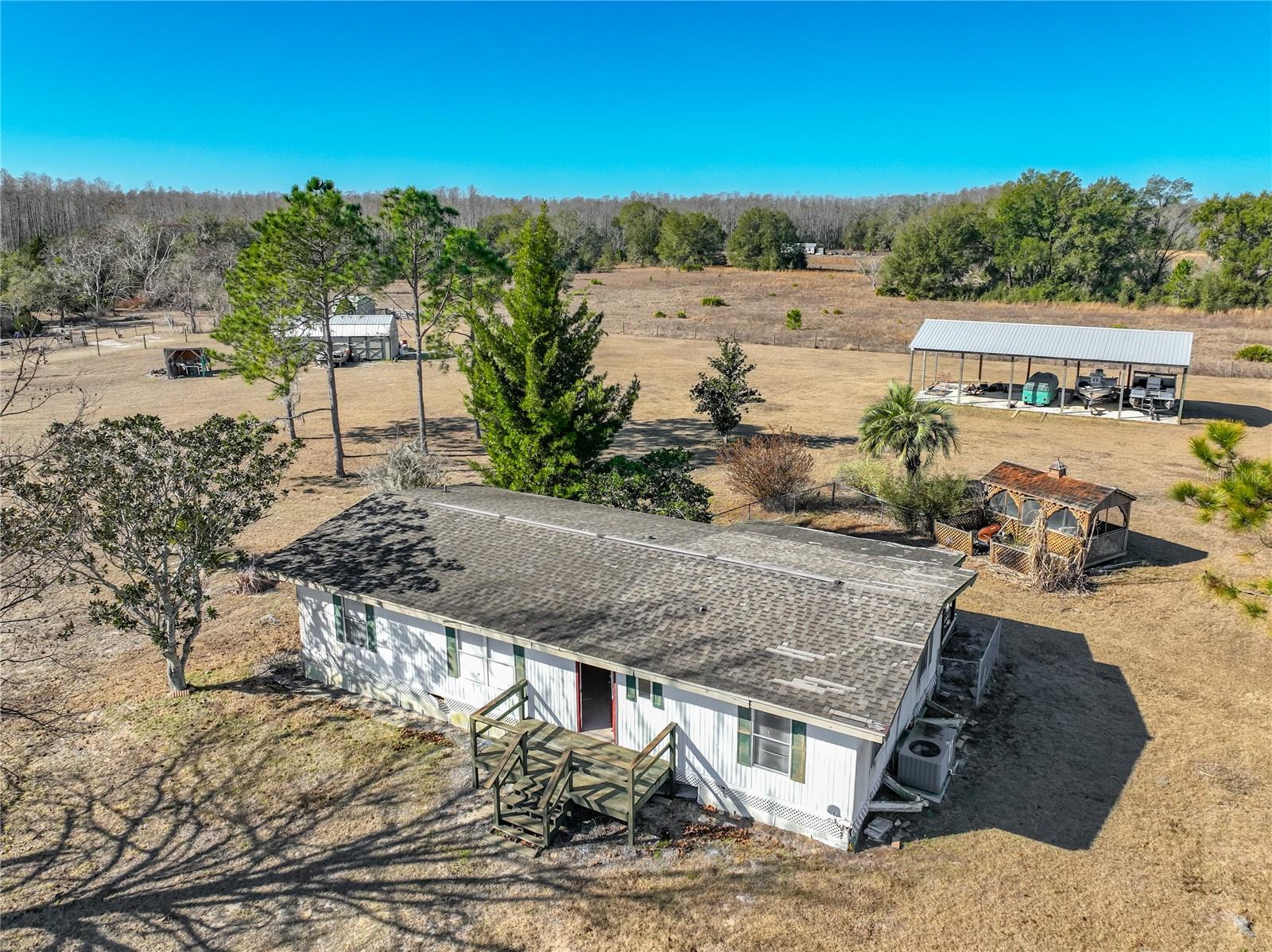 Image 5 of 64 For 2921 Periwinkle Drive