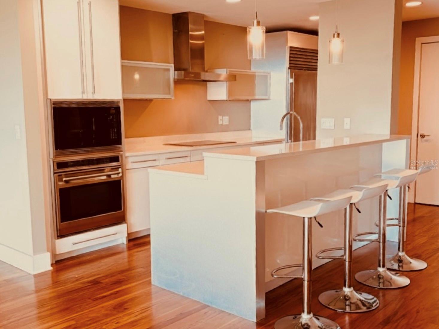 Image 4 of 40 For 260 Osceola Avenue 1005