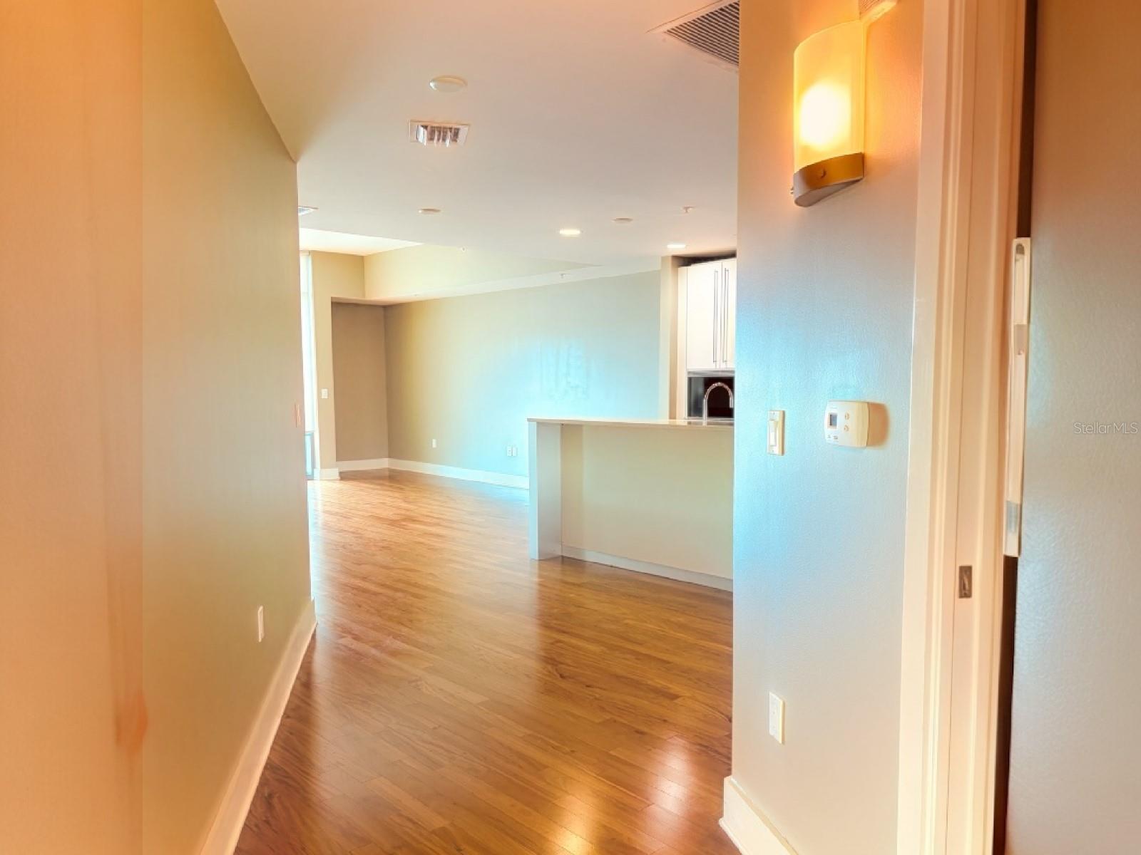 Image 7 of 40 For 260 Osceola Avenue 1005