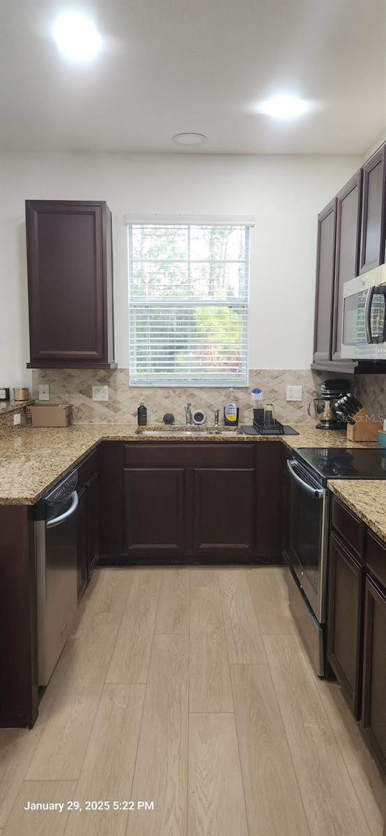 Image 10 of 41 For 9241 Sweet Maple Avenue