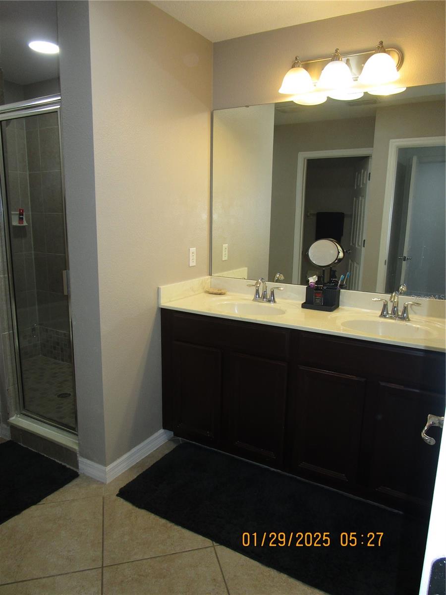 Image 22 of 41 For 9241 Sweet Maple Avenue