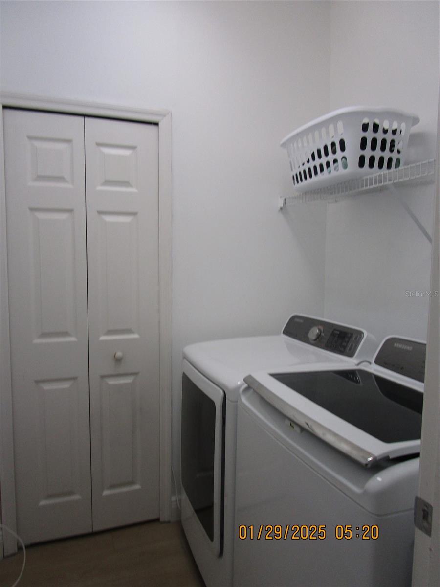 Image 30 of 41 For 9241 Sweet Maple Avenue