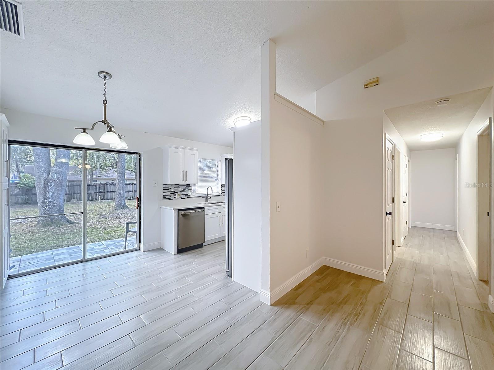 Image 7 of 30 For 1429 Mara Court