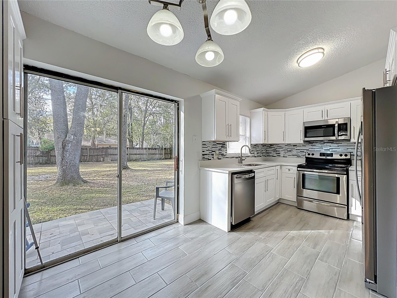 Image 8 of 30 For 1429 Mara Court