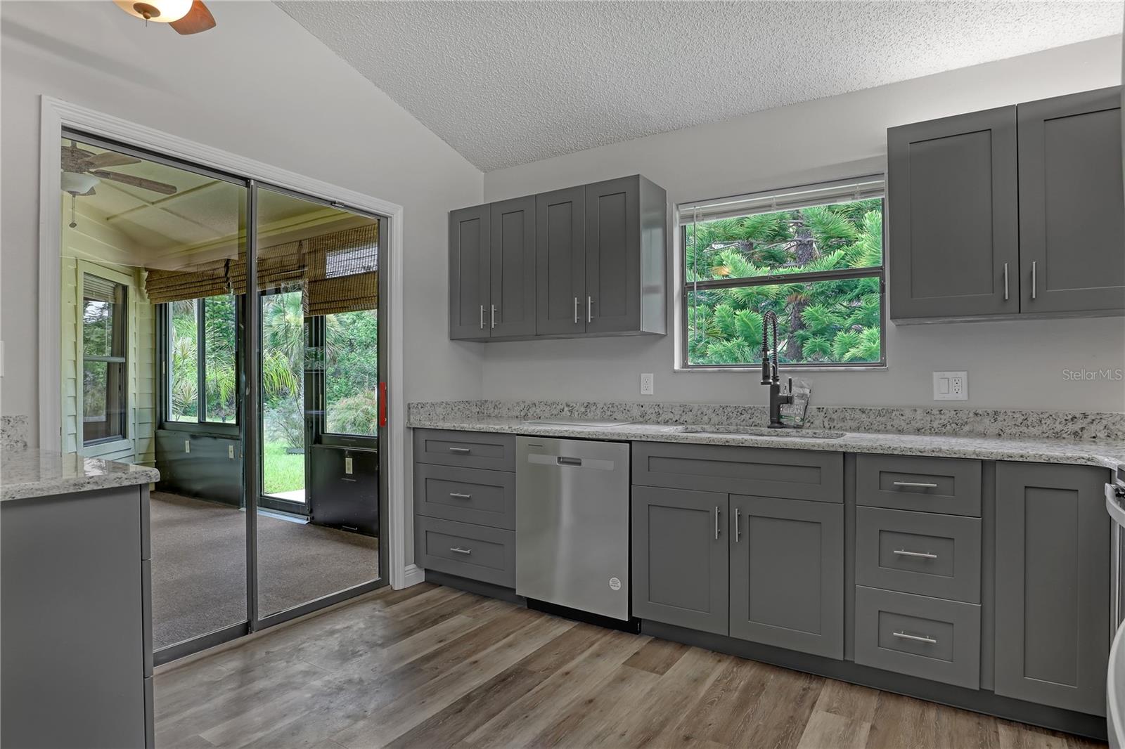 Image 11 of 34 For 778 Pine Shores Circle