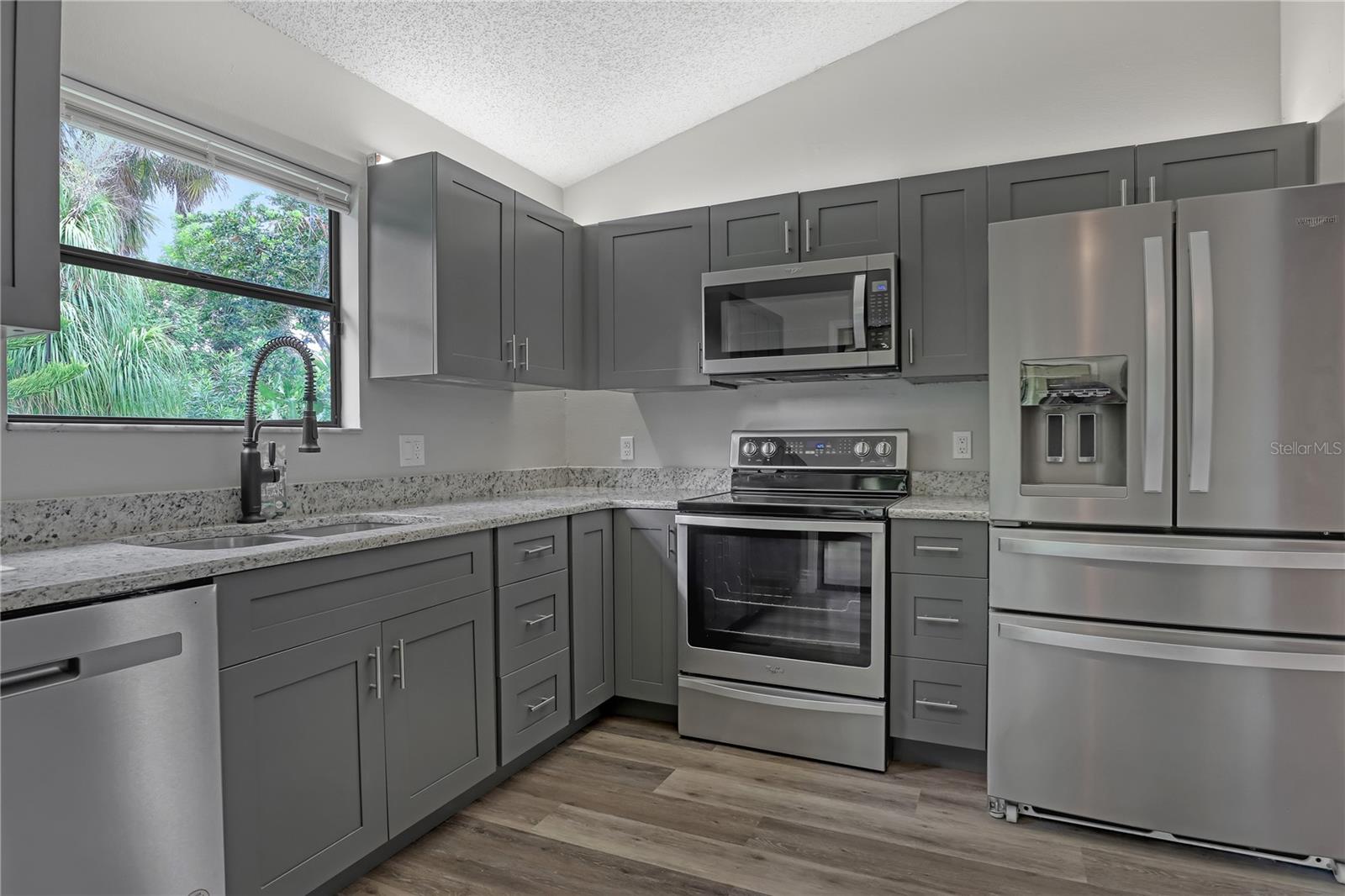 Image 12 of 34 For 778 Pine Shores Circle