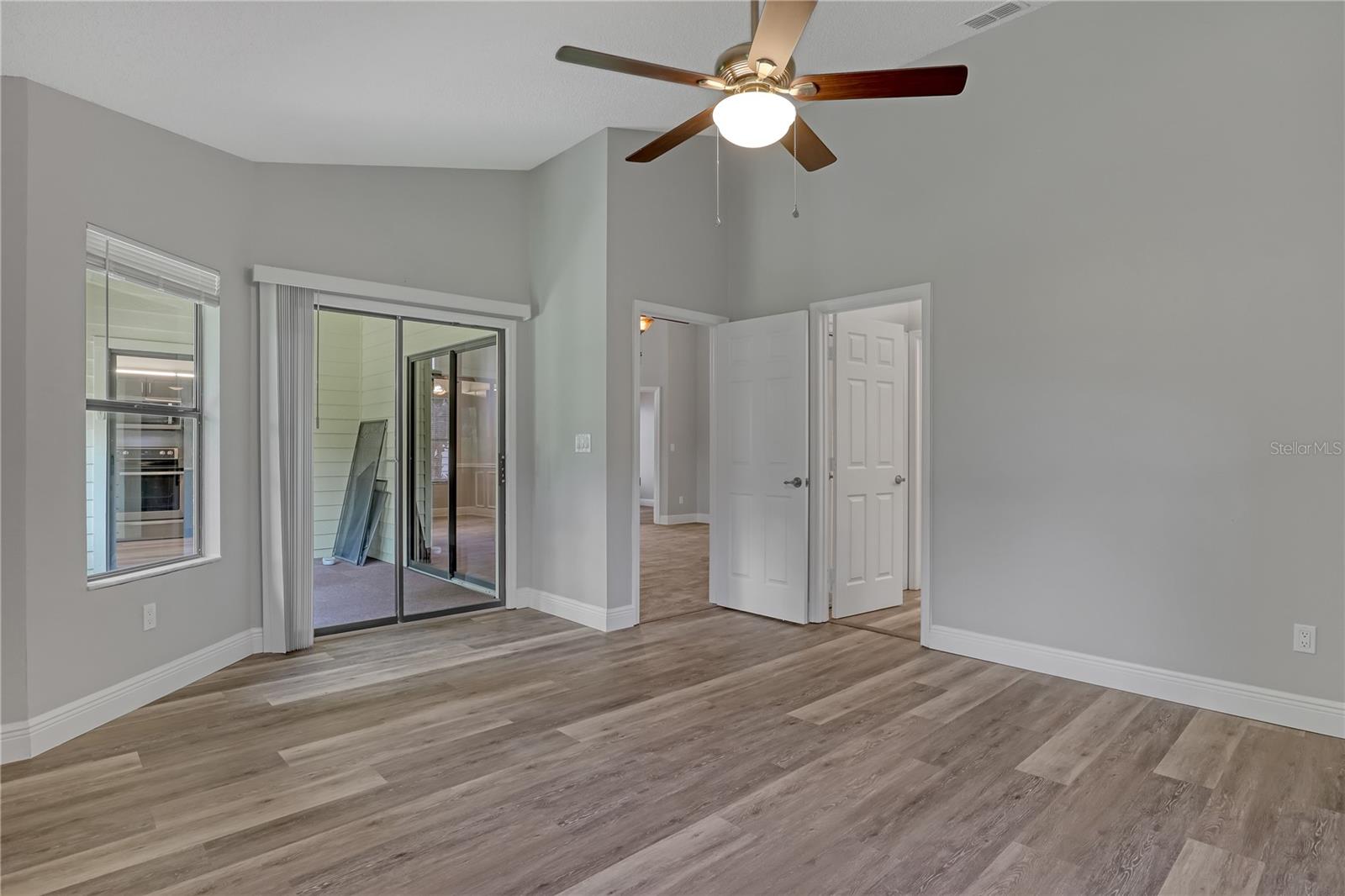 Image 15 of 34 For 778 Pine Shores Circle