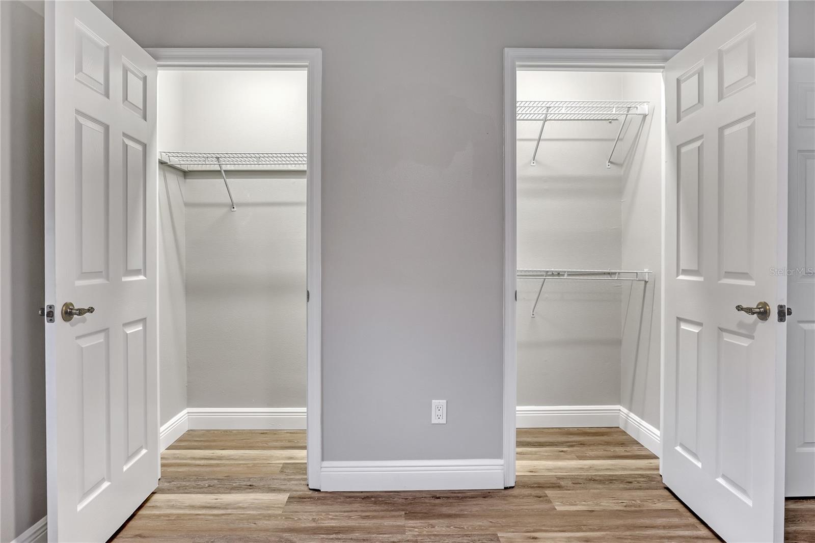 Image 22 of 34 For 778 Pine Shores Circle