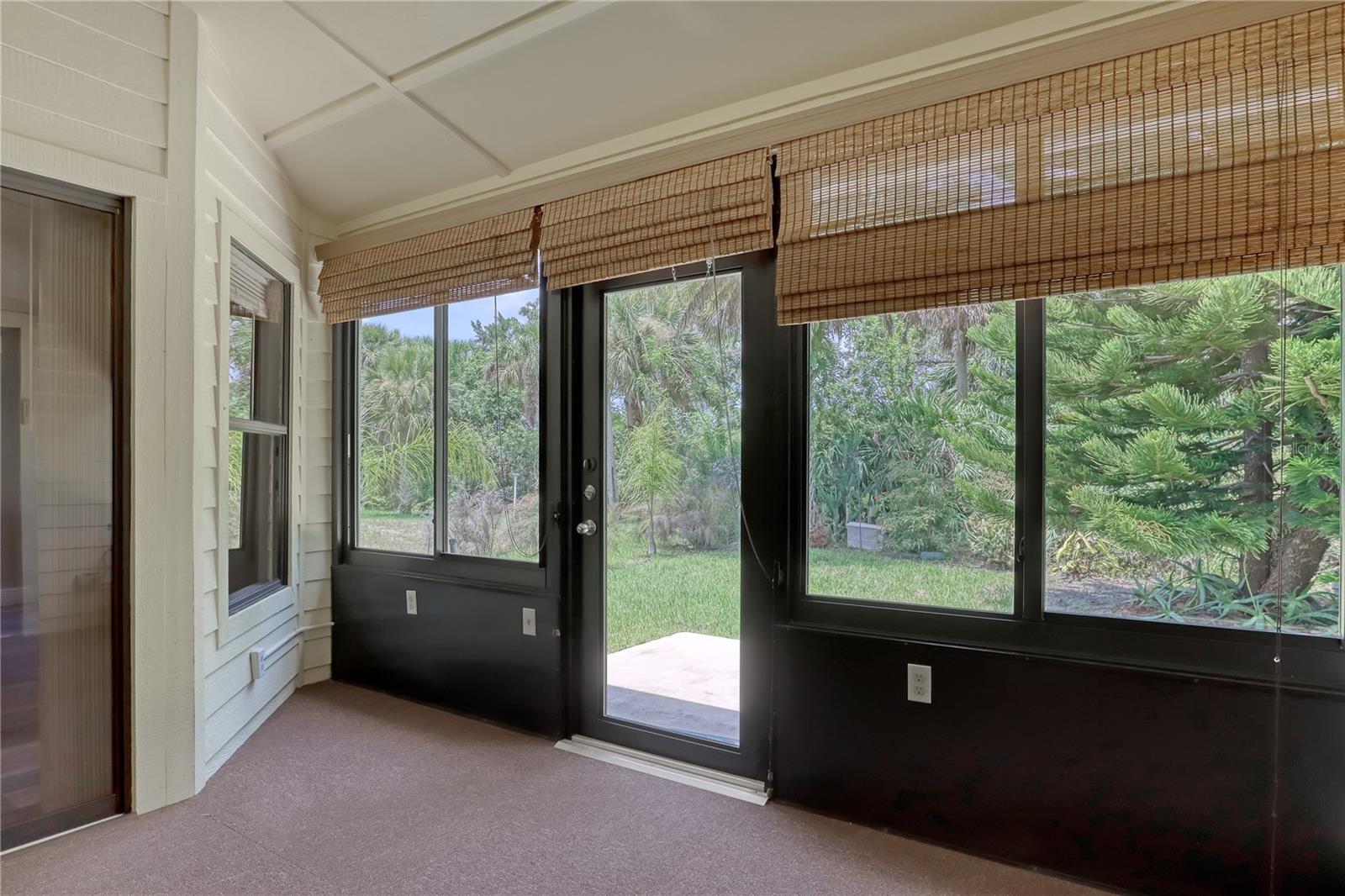 Image 26 of 34 For 778 Pine Shores Circle